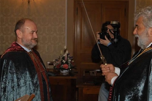 Ricordano Dodi.